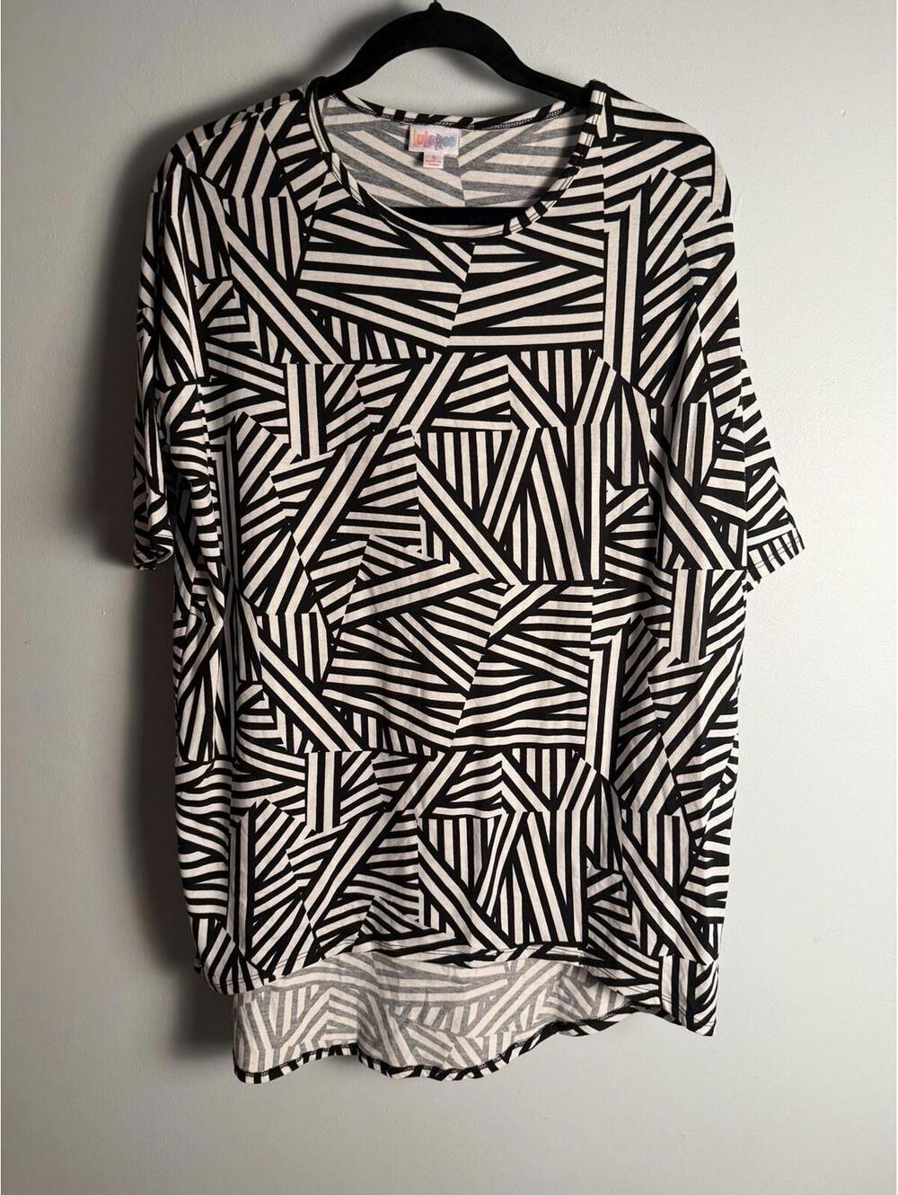 LuLaRoe Irma Tunic Top Shirt Fitted Sleeves High Low Loose Black Small NWOT